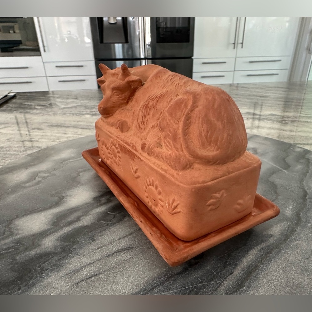 Terracotta Cow Butter Dish with Tray - Rustic Home Dining - Picture 4 of 13